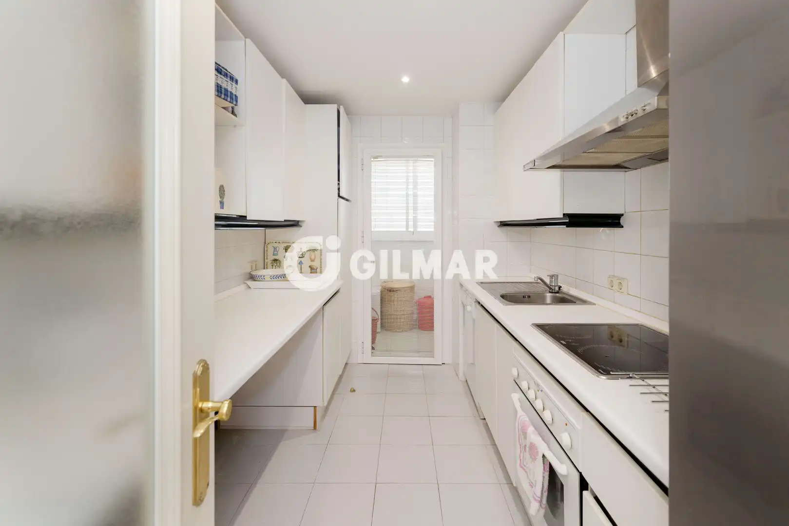 Kitchen of Apartments for sale in Marbella  with Heating, Swimming Pool and Balcony