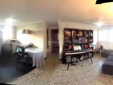 Pis en venda a Calle Blas Tello 5