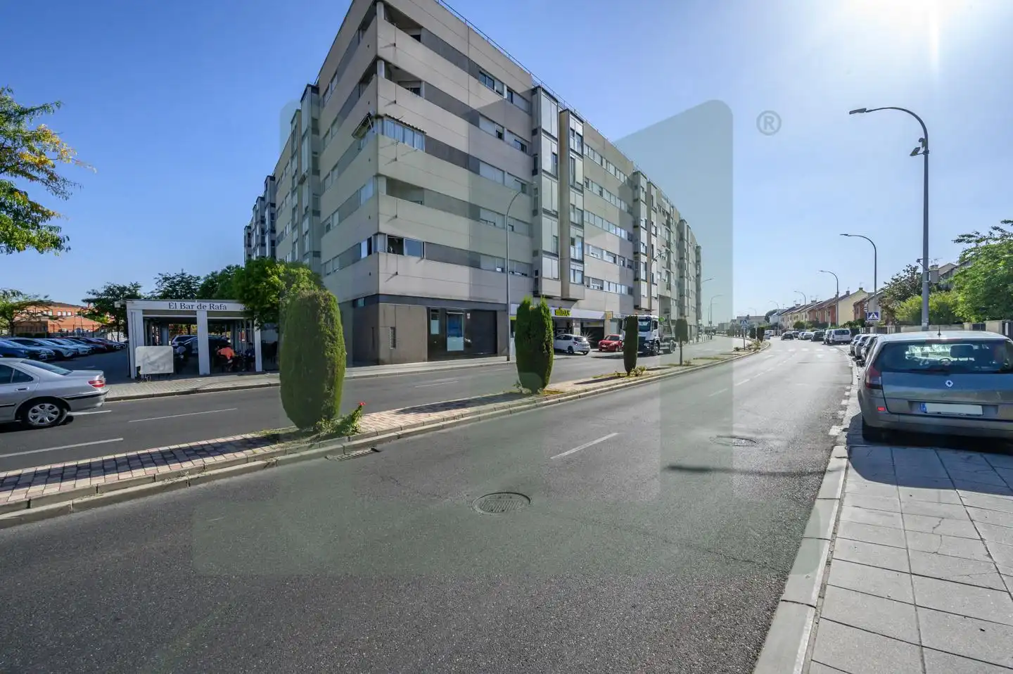 Außenansicht von Wohnung zum Verkauf in Parla mit Klimaanlage, Heizung und Terrasse