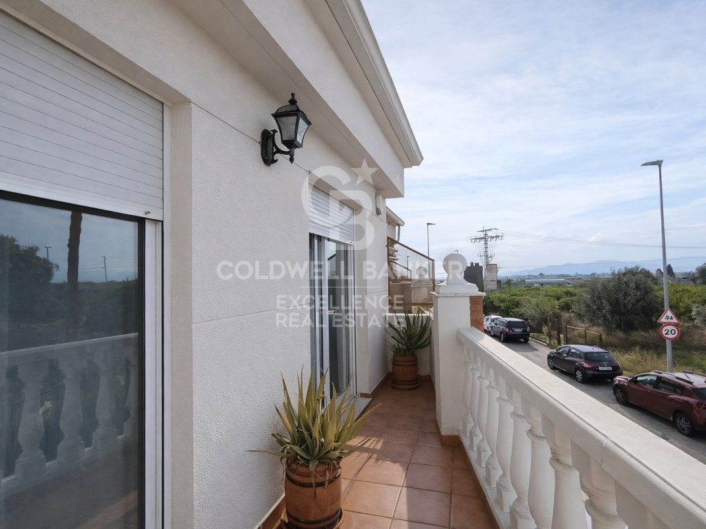 Casa adosada en venda a Camino P Pascual, Ciutat del Transport - La Salera