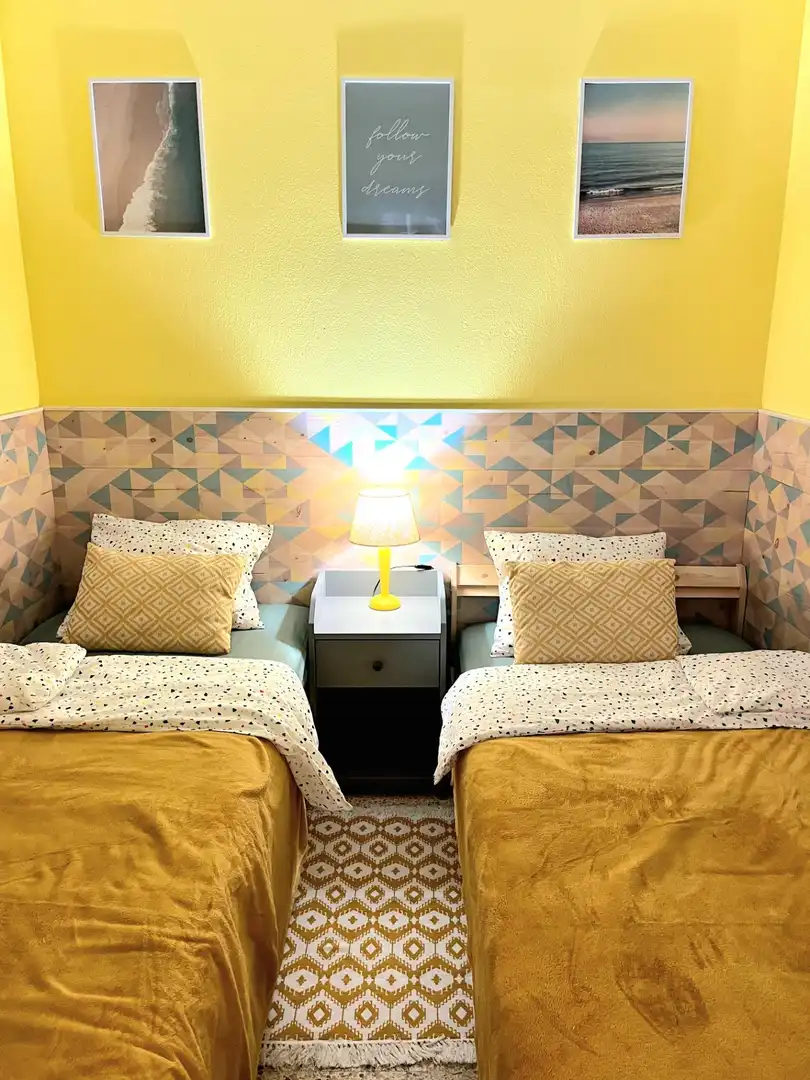Habitación de Apartamento en venta en Salou con Aire acondicionado, Amueblado y Balcón