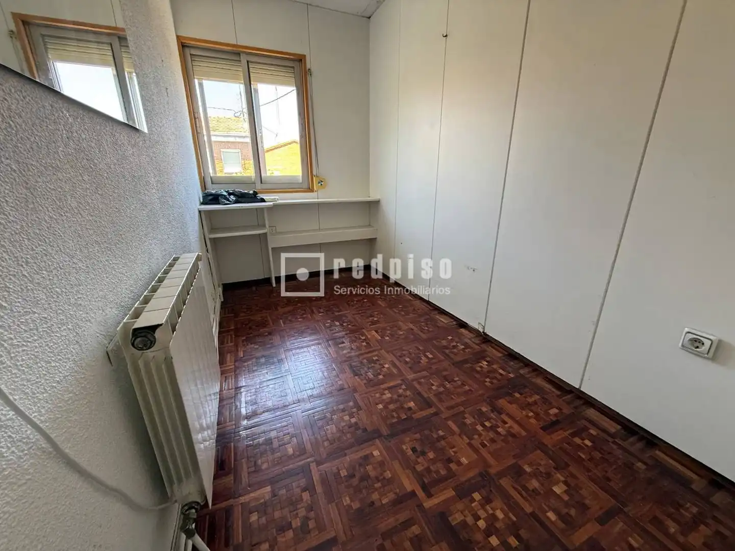 Habitación de Piso en venta en Madrid con Calefacción y Terraza