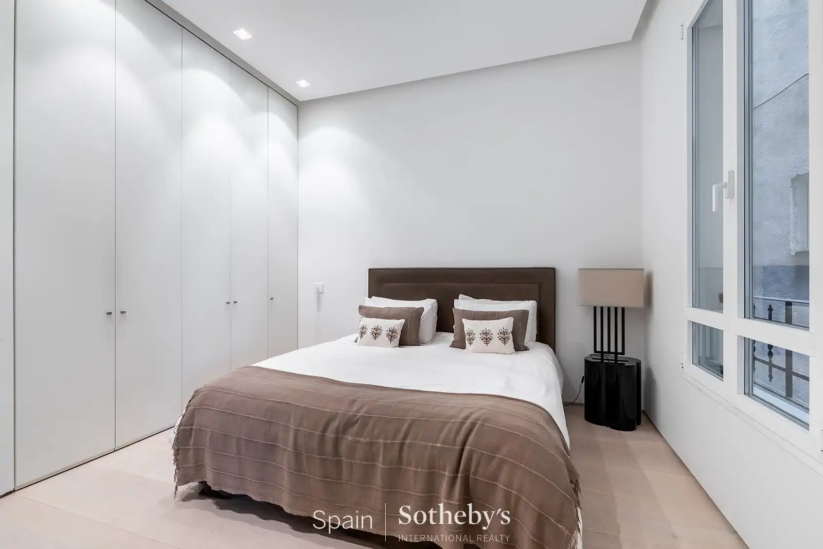 Schlafzimmer von Wohnungen zum Verkauf in Madrid mit Klimaanlage und Heizung