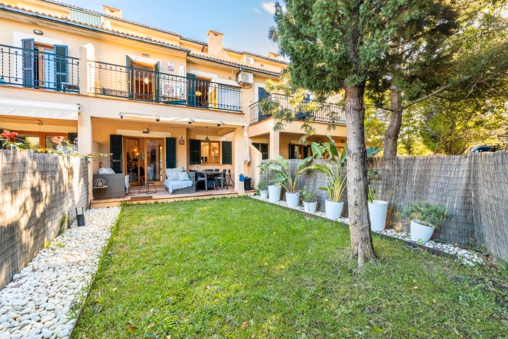 Garden of Country house for sale in Pollença  with Air Conditioner, Heating and Private garden