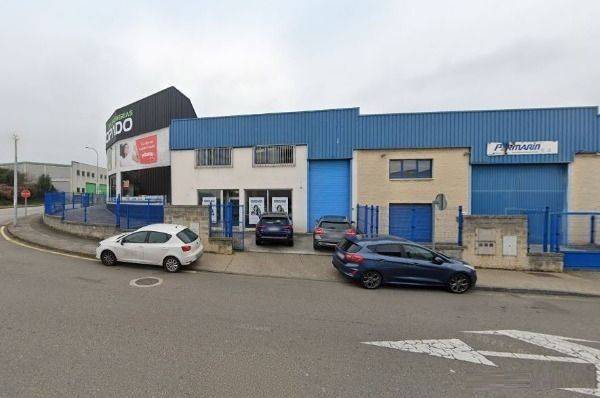 Nave industrial en Alquiler en Porceyo