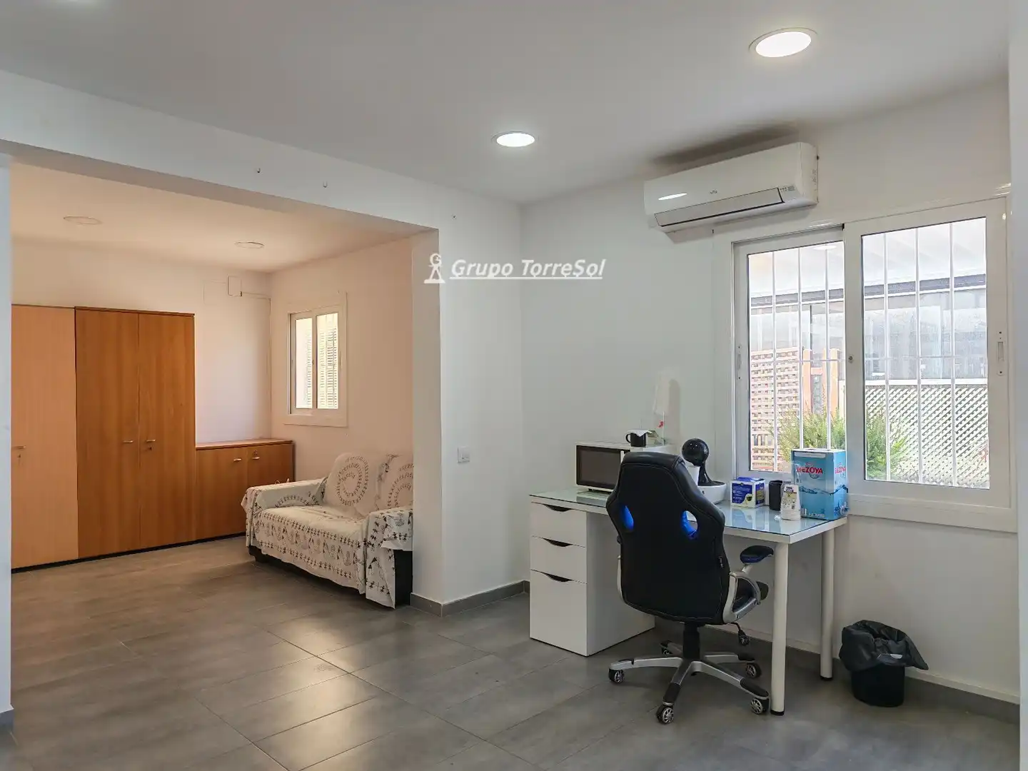 Local de alquiler en Cubelles con Aire acondicionado, Terraza y Internet