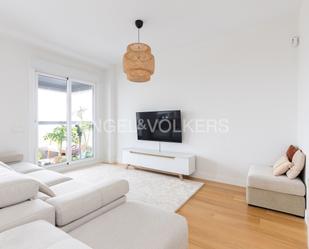 Sala d'estar de Apartament de lloguer en  Madrid Capital amb Aire condicionat, Calefacció i Terrassa