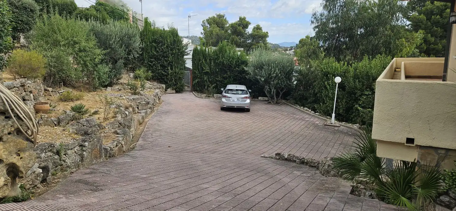 Aparcament de Casa o xalet en venda en Corbera de Llobregat amb Aire condicionat i Calefacció