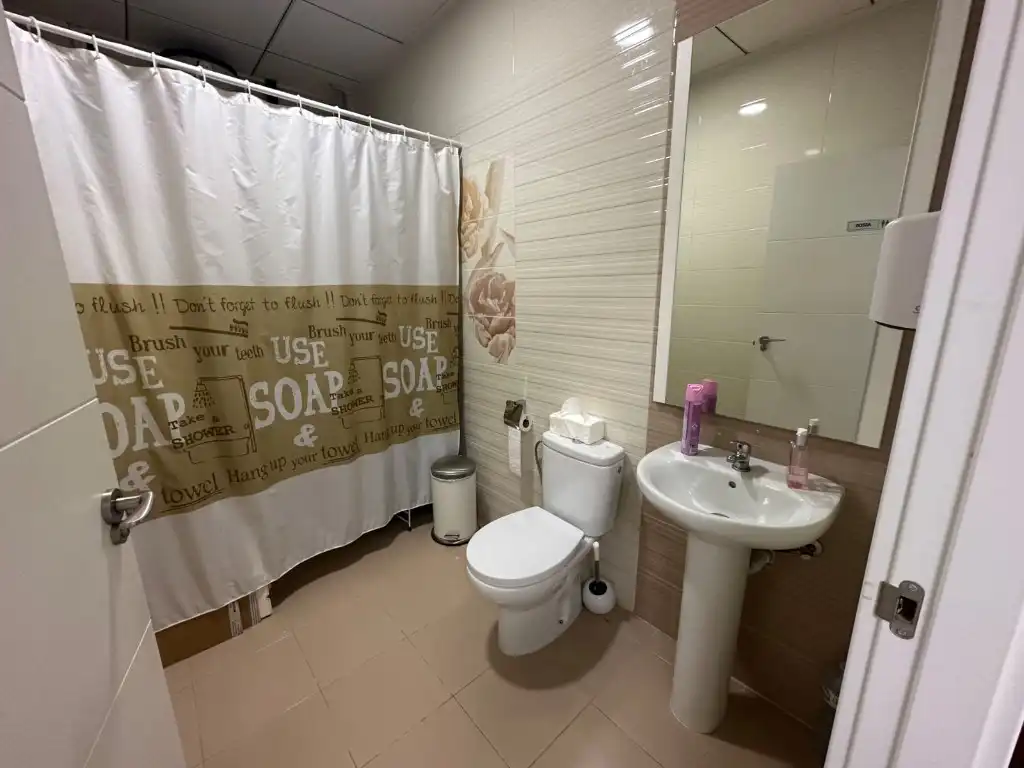 Baño de Local en venta en Orihuela