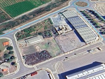 Industrial land for sale in Quartell