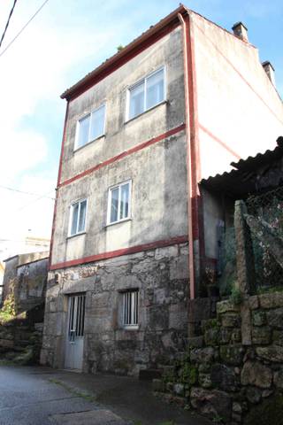 Casa-chalet en Venta en Lugar Herbon en Padrón