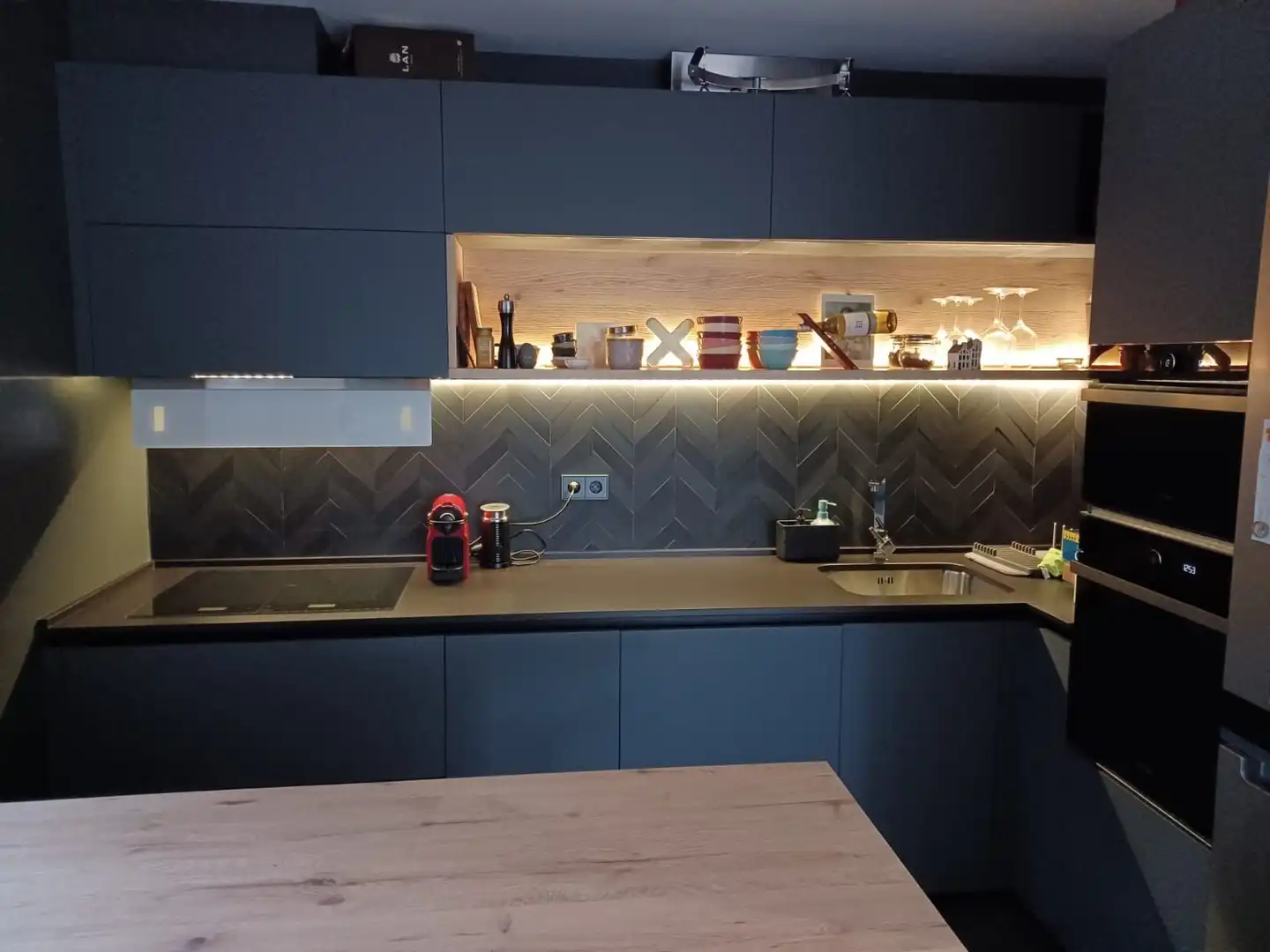Kitchen of Flat for rent in Madrid  with Air Conditioner, Heating and Terrace