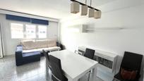 Sala d'estar de Pis en venda en Girona Capital amb Aire condicionat, Calefacció i Terrassa