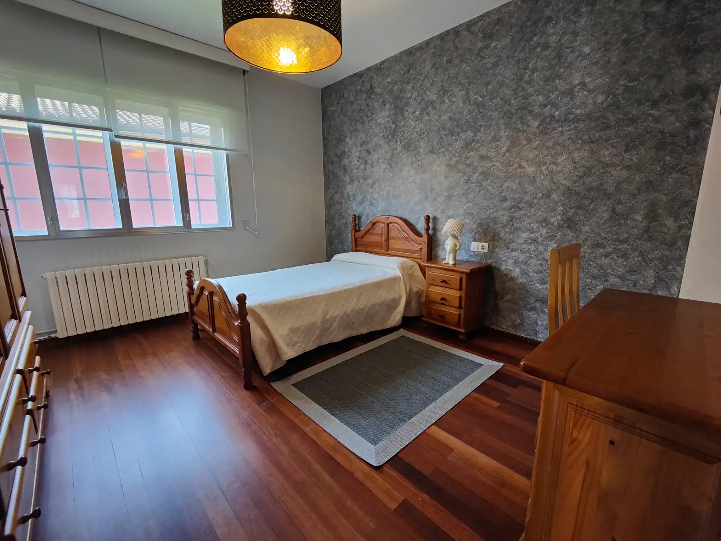 Habitación de Casa o chalet en venta en Rianxo con Calefacción, Jardín privado y Parquet
