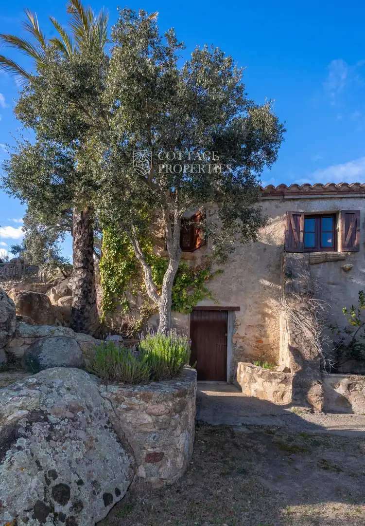 Exterior view of Country homes for sale in Capmany