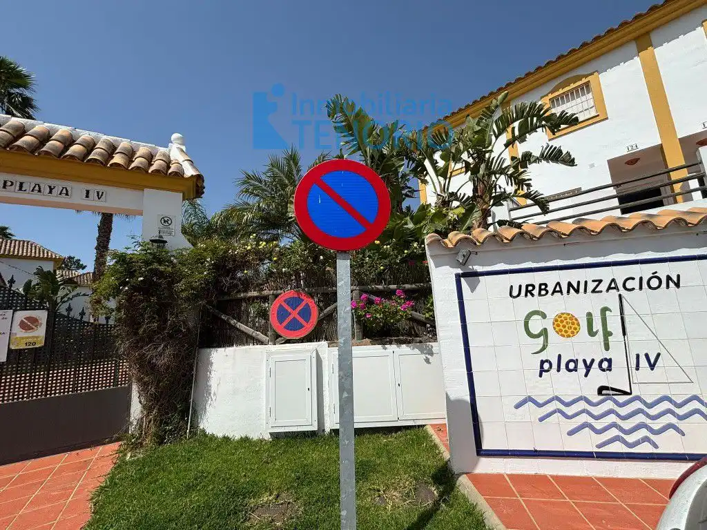 Vista exterior de Casa adosada en venta en Islantilla con Aire acondicionado, Terraza y Trastero