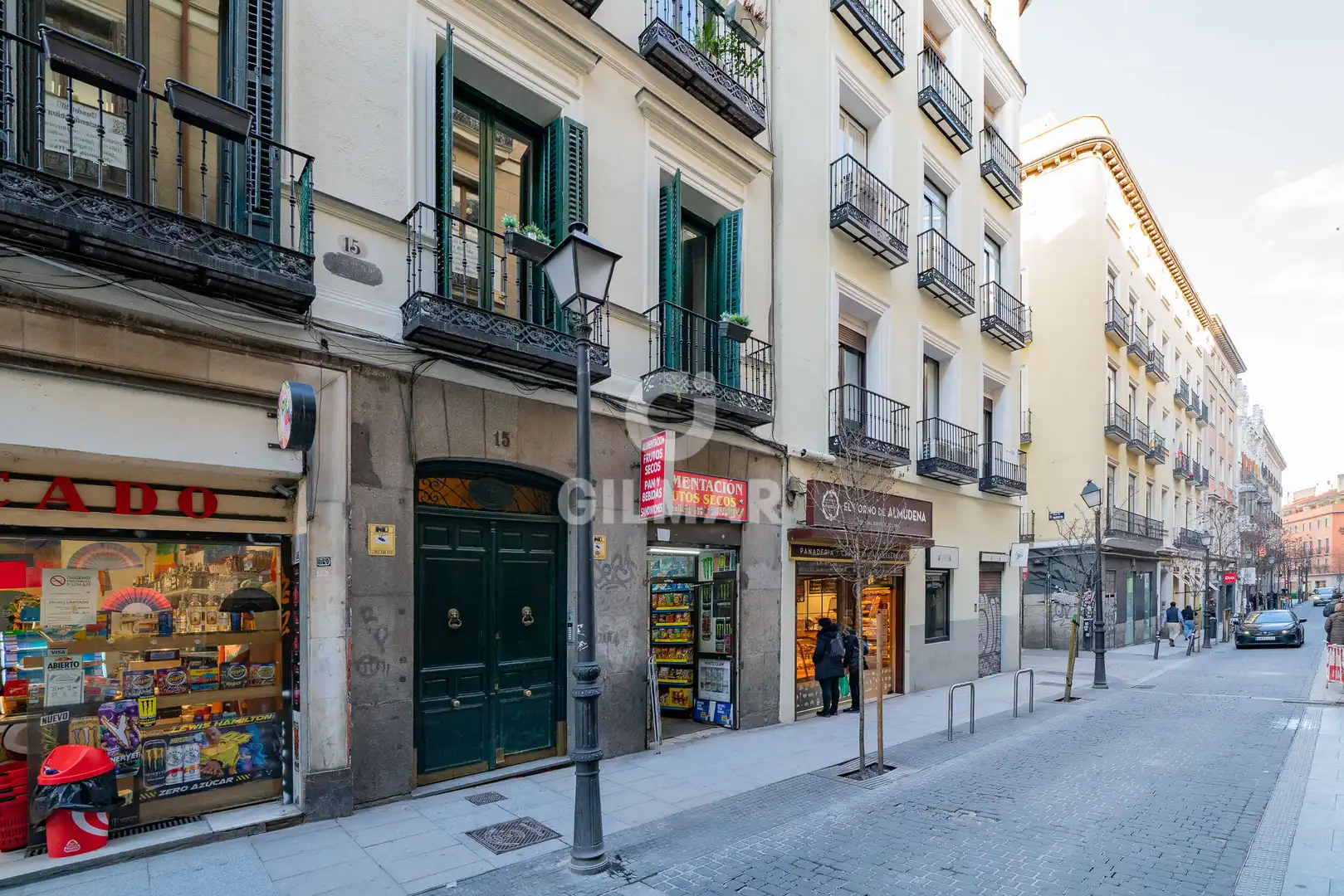 Vista exterior de Àtic en venda en Madrid amb Calefacció