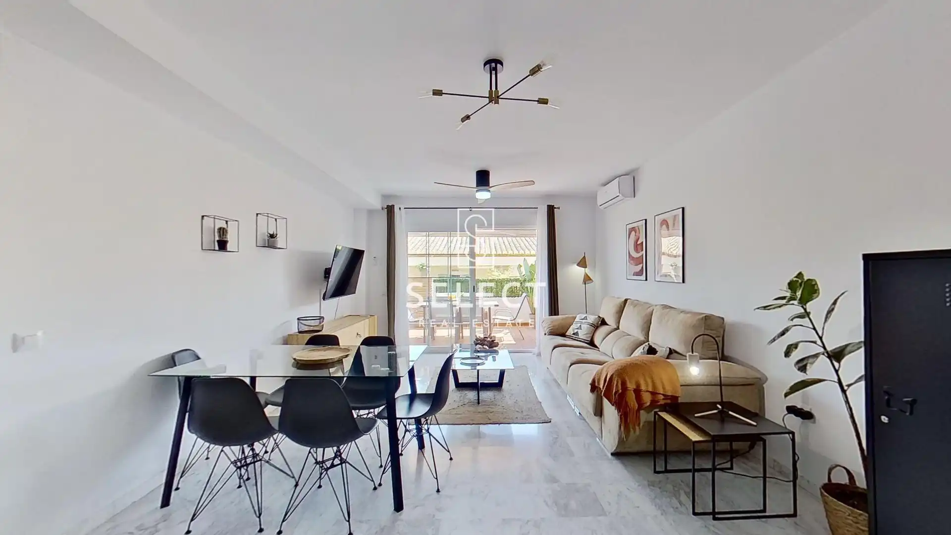 Sala de estar de Apartamento en venta en Almuñécar con Aire acondicionado, Calefacción y Jardín privado