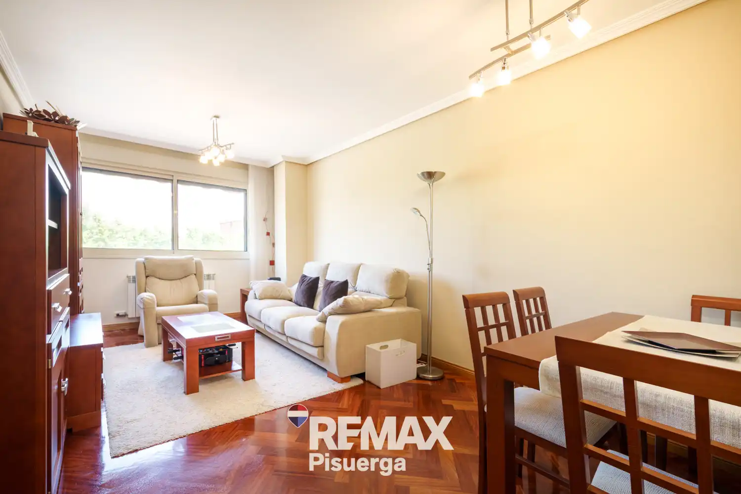 Vista exterior de Piso en venta en Valladolid con Aire acondicionado, Calefacción y Jardín privado