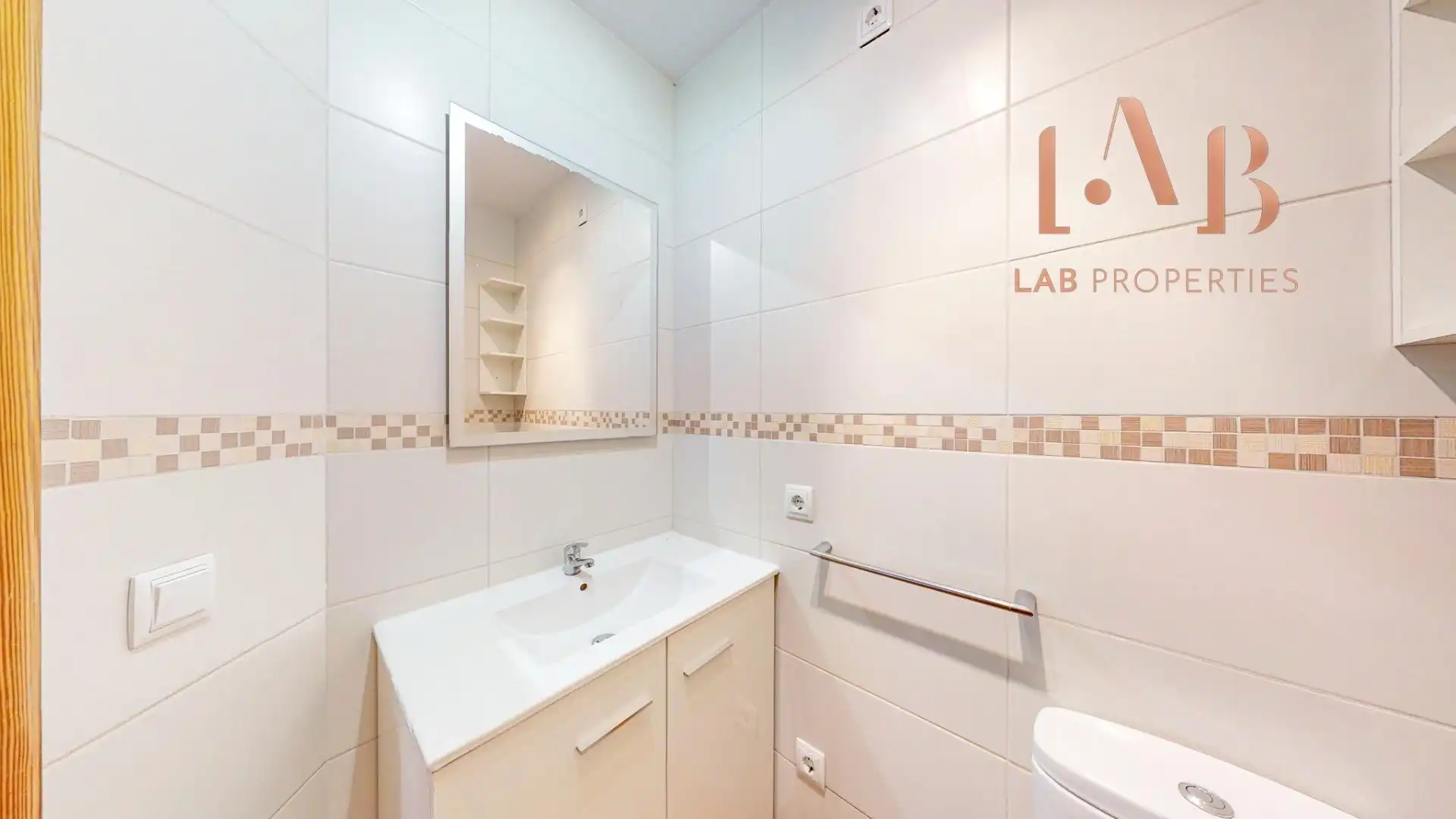 Bathroom of Houses for sale in Calvià  with Air Conditioner, Heating and Terrace