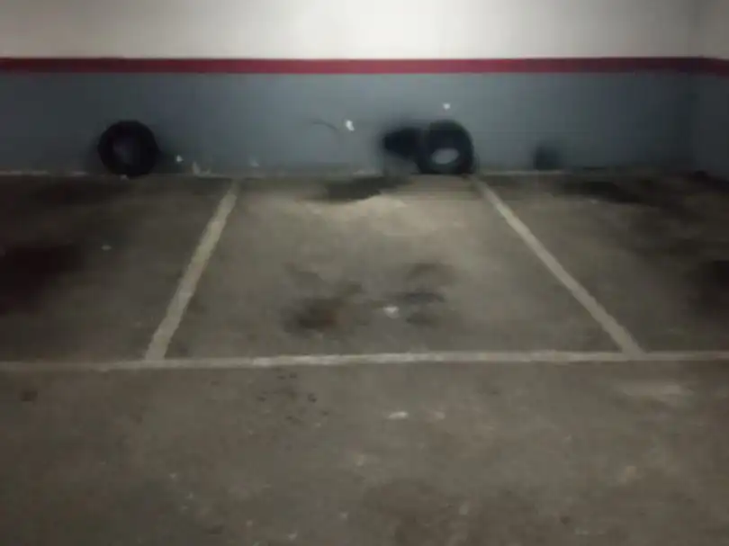 Parking de Garaje de alquiler en Oviedo 