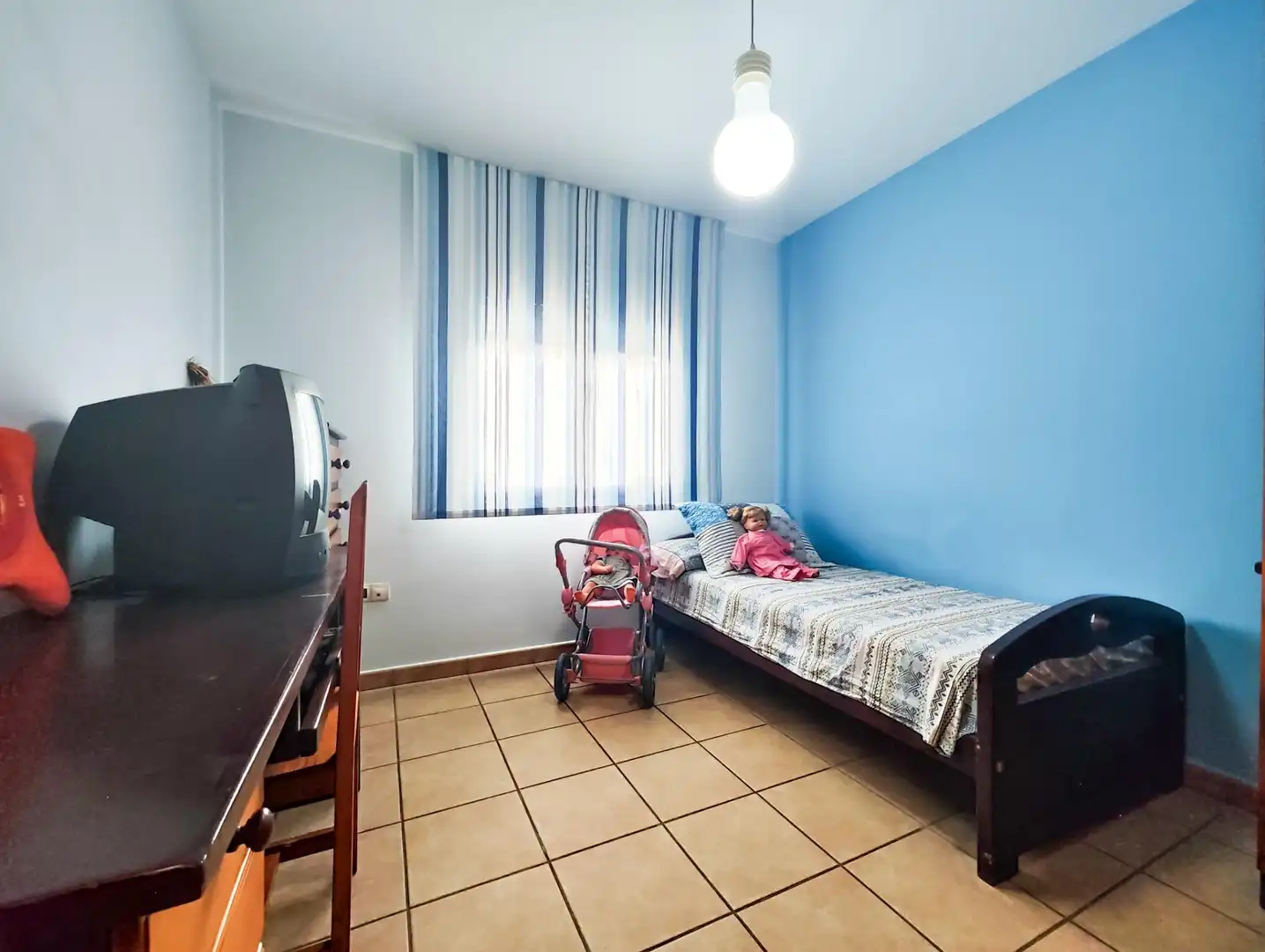 Dormitori de Casa o xalet en venda en Puertollano amb Aire condicionat, Calefacció i Jardí privat