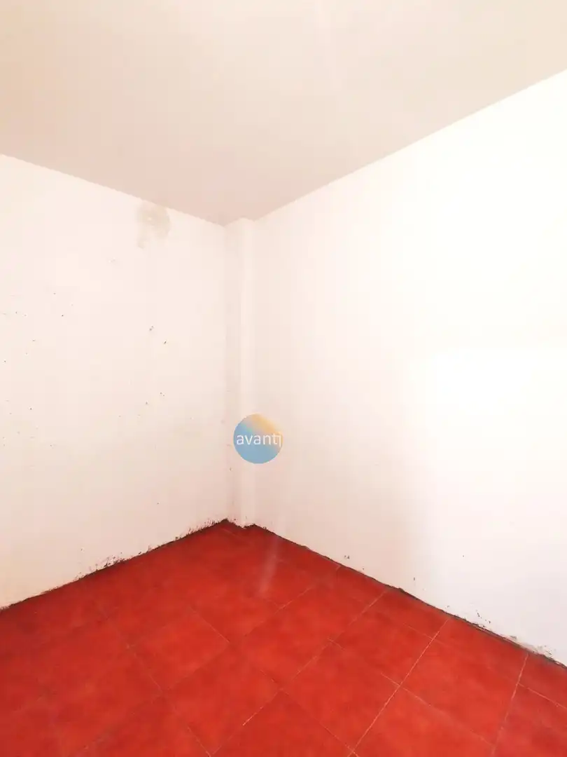 Schlafzimmer von Lagerraum zum Verkauf in Salamanca