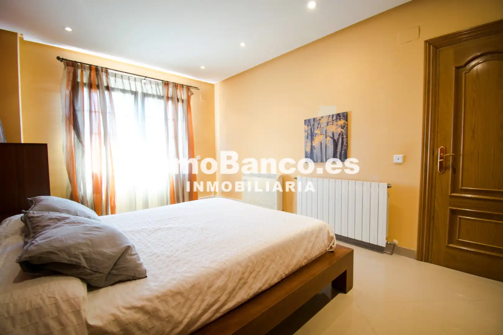 Habitación de Casa o chalet en venta en Chiva con Aire acondicionado, Calefacción y Jardín privado