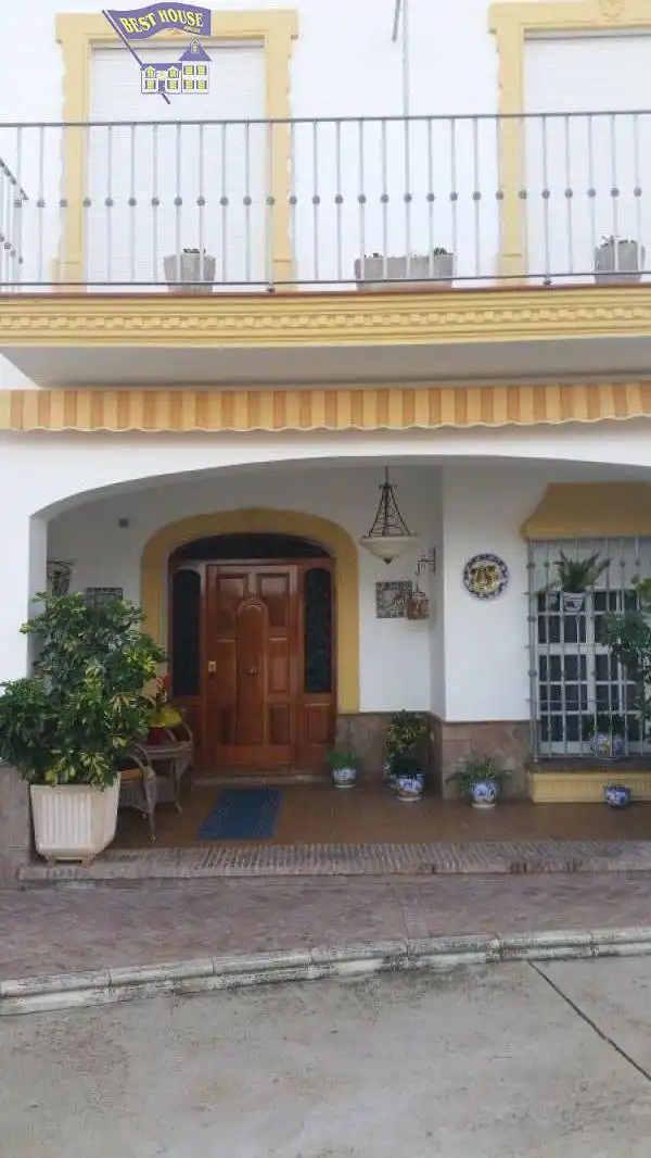 Casa o xalet en venda en Arcos de la Frontera amb Aire condicionat, Jardí privat i Traster