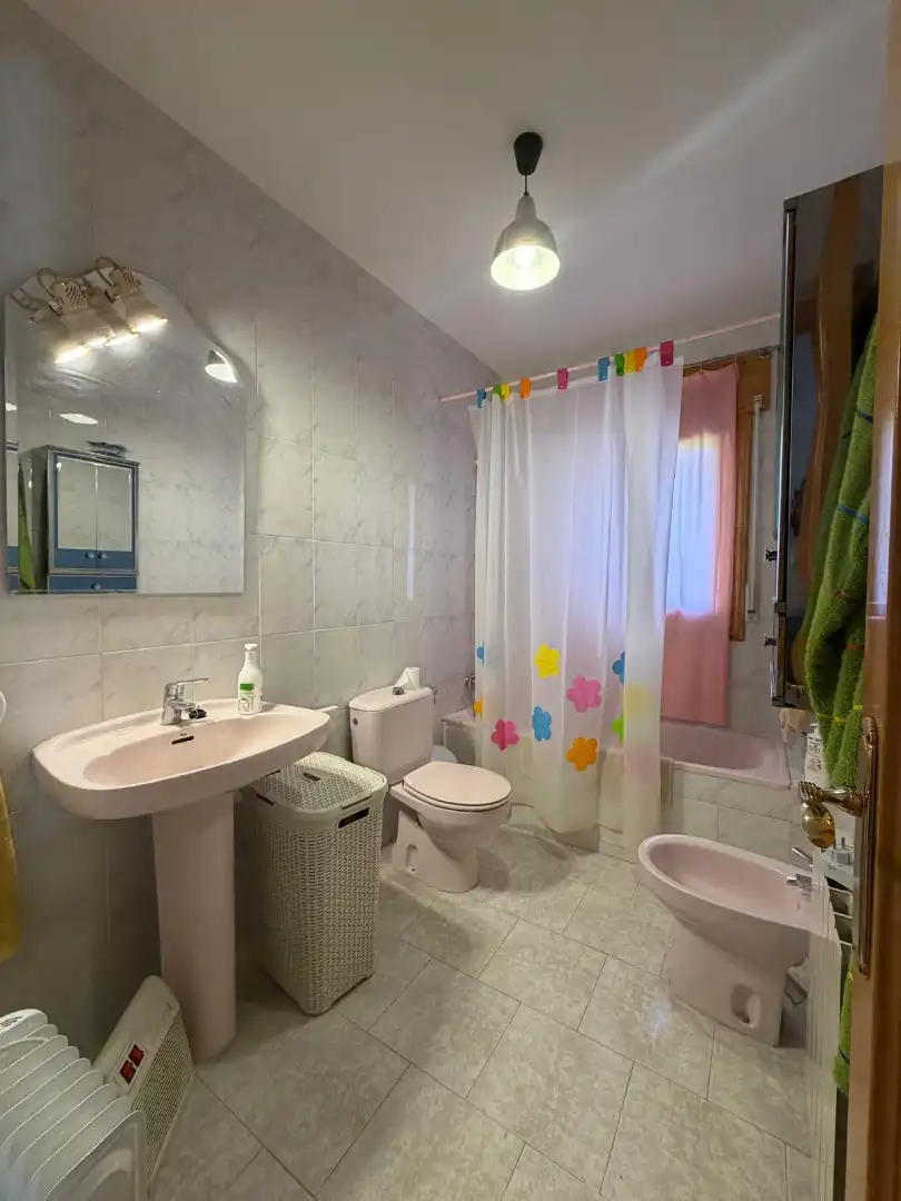 Baño de Casa o chalet en venta en Marugán con Calefacción, Jardín privado y Amueblado