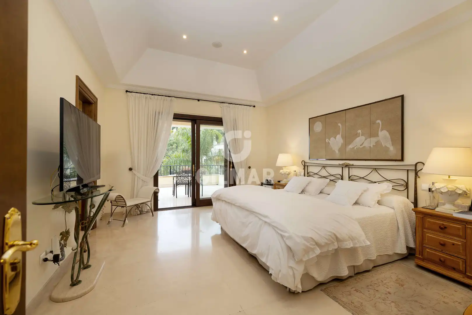 Habitación de Casa o chalet en venta en Benahavís con Calefacción, Jardín privado y Piscina