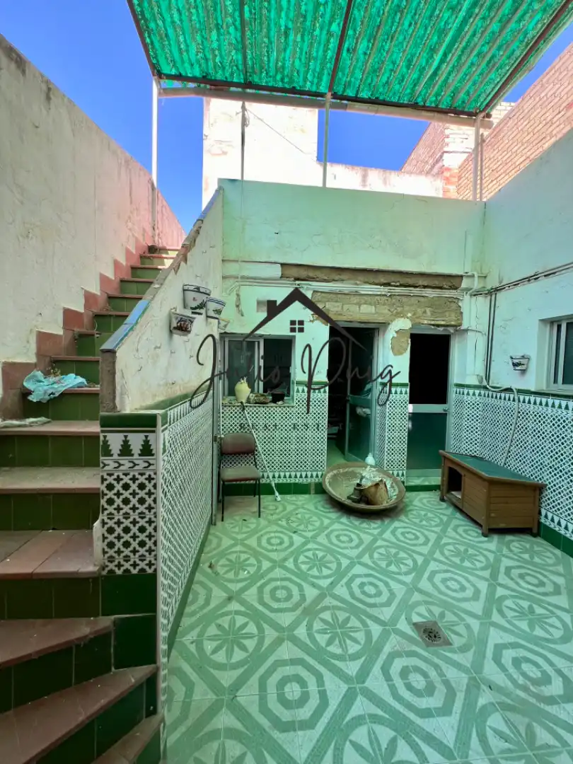 Vista exterior de Casa o xalet en venda en Coria del Río