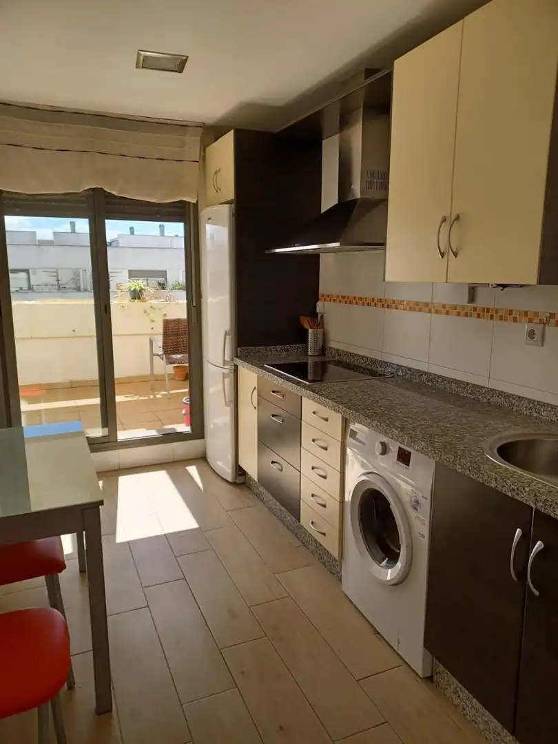 Cuina de Àtic en venda en El Puerto de Santa María amb Aire condicionat, Terrassa i Traster