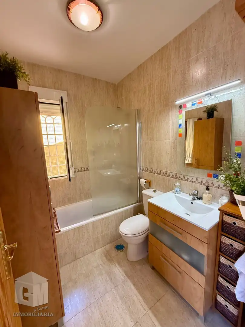 Baño de Casa o chalet en venta en Otero con Calefacción, Jardín privado y Terraza