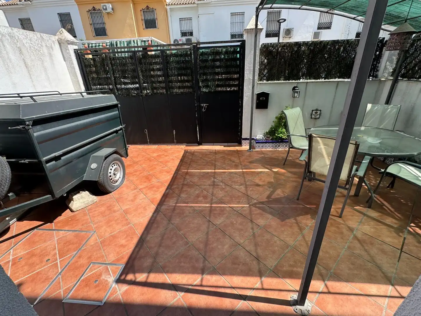 Casa adosada en venta en Tomares, Sevilla