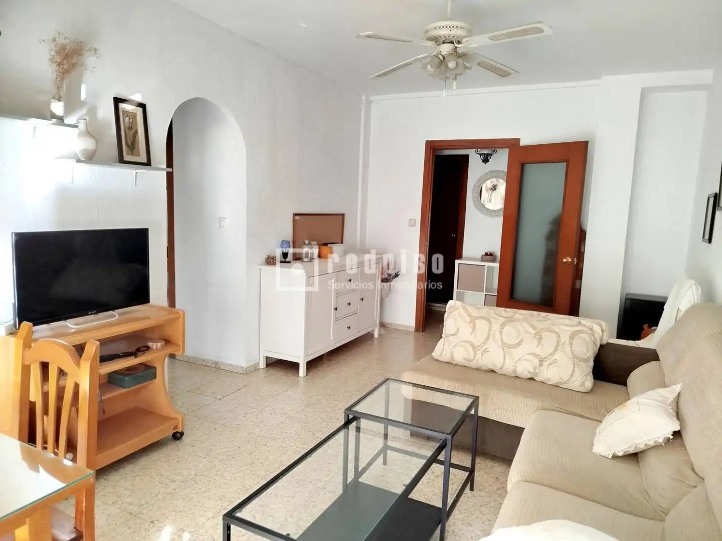 Living room of Flat for rent in Sevilla  with Air Conditioner, Terrace and Furnished