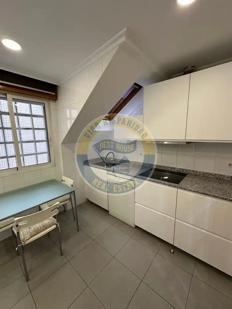 Cocina de Ático en venta en Vigo  con Aire acondicionado, Calefacción y Parquet