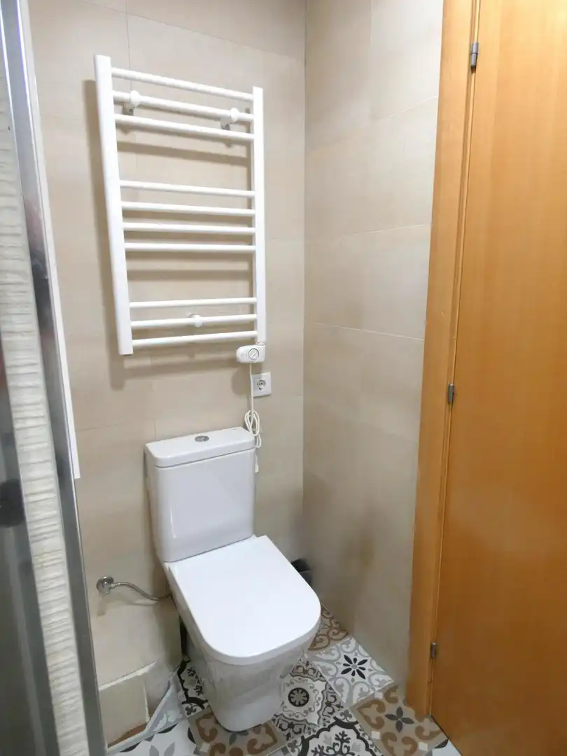 Baño de Piso en venta en Santa Coloma de Gramenet con Aire acondicionado, Calefacción y Parquet