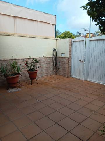 Casa adosada en Venta en Casco Antiguo