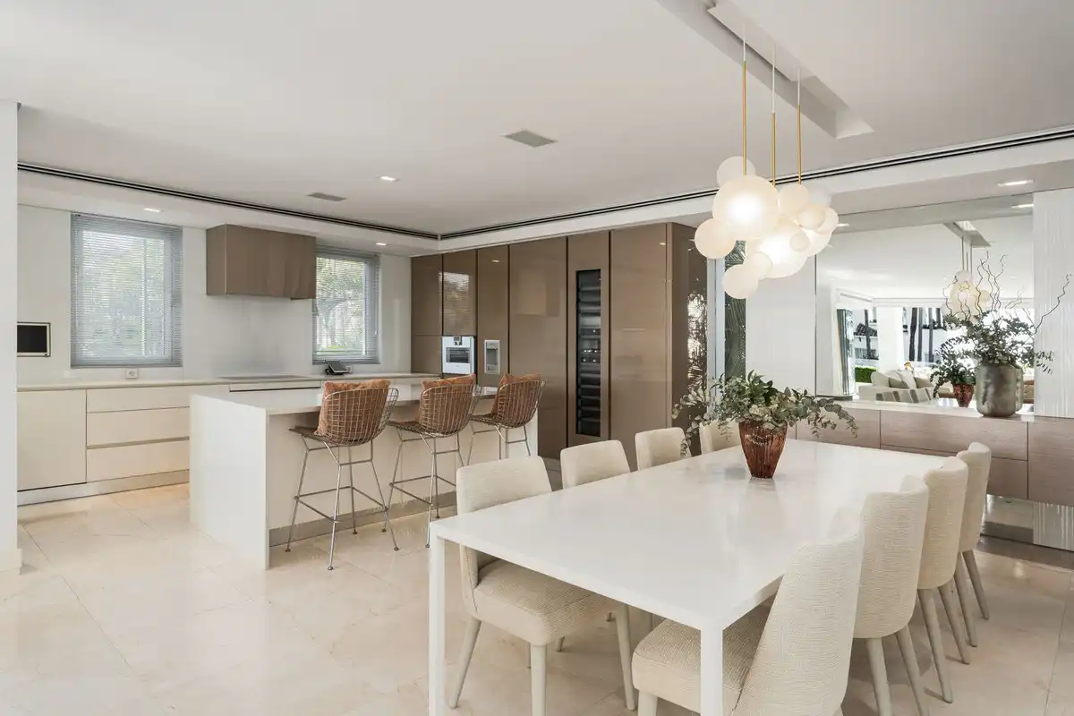 Dining room of Detached homes for sale in Marbella  with Air Conditioner, Private garden and Terrace