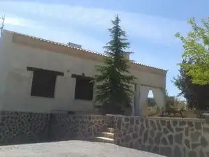 Vista exterior de Casa o chalet de alquiler en Cobisa con Aire acondicionado, Calefacción y Jardín privado