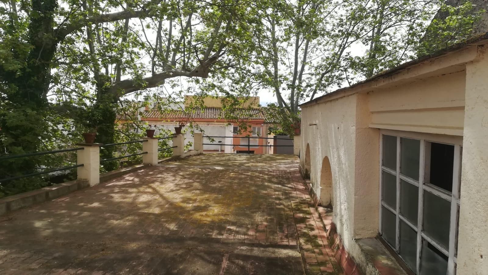 Jardí de Dúplex en venda en Castelló d'Empúries amb Terrassa i Alarma