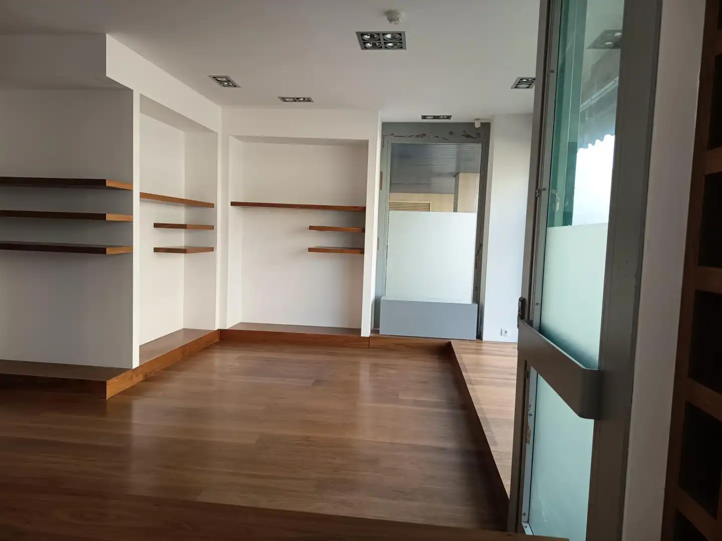 Business premises for sale in Avenida de Pamplona, imagen 3