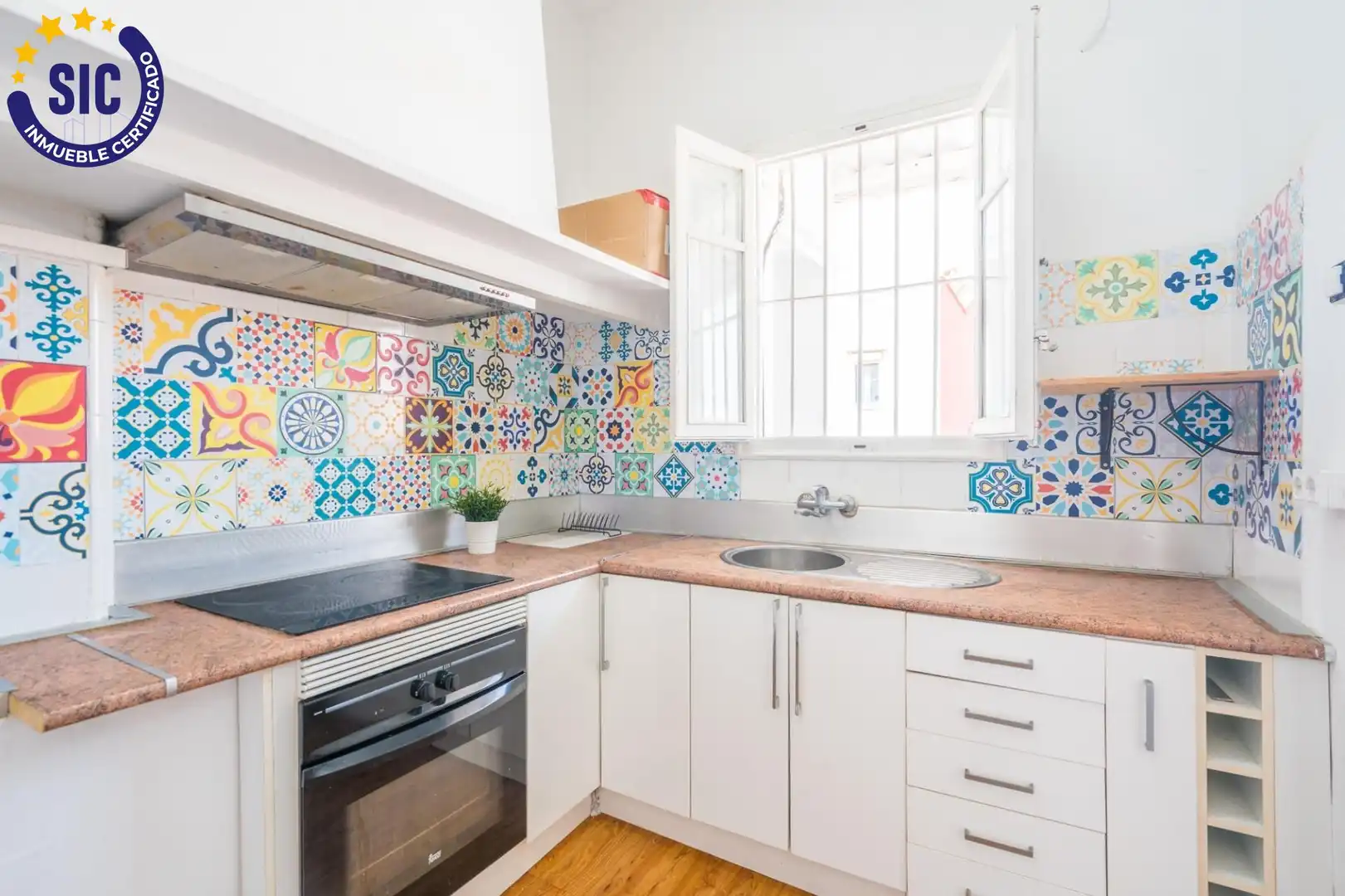 Flat with terrace for sale in Calle EUGENIA VIÑES, imagen 4