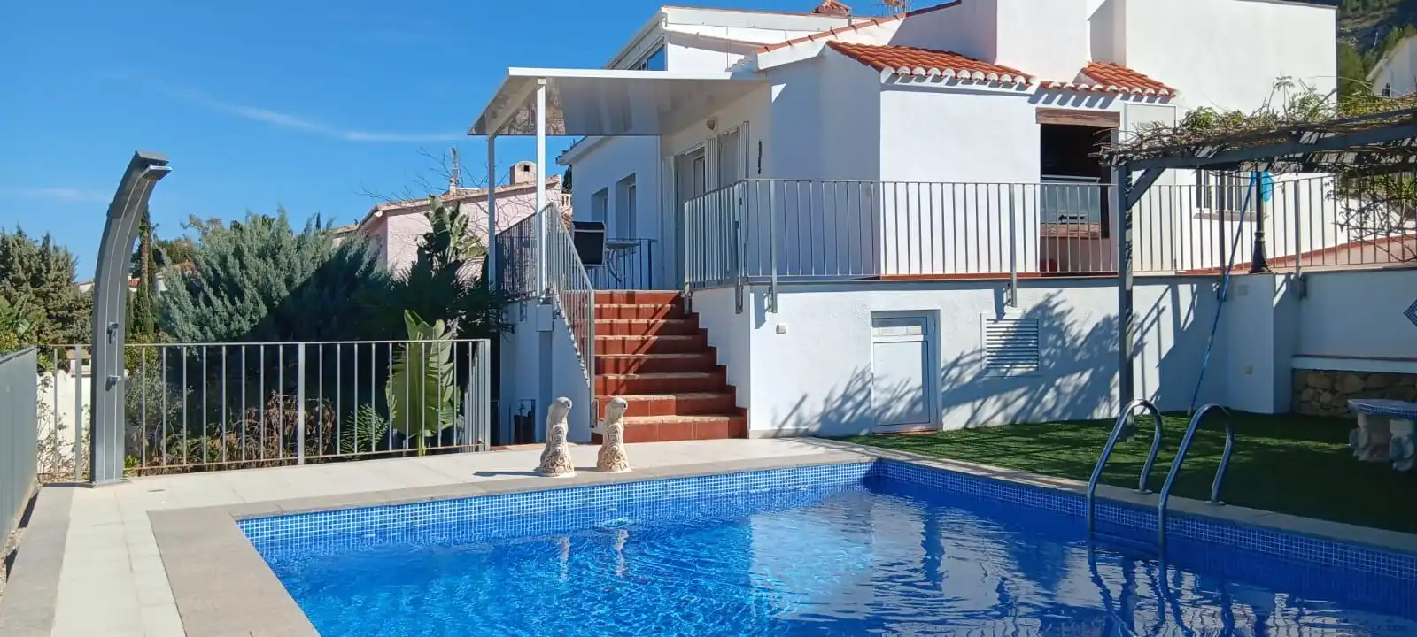Casa con piscina in vendita a El Montgó