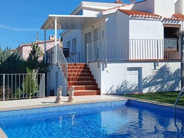 Casa amb piscina en venda a El Montgó