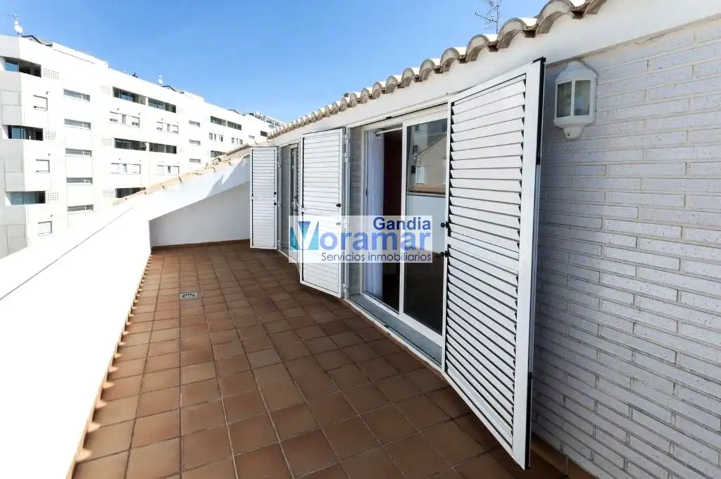 Außenansicht von Maisonette zur Miete in Gandia mit Klimaanlage, Heizung und Terrasse