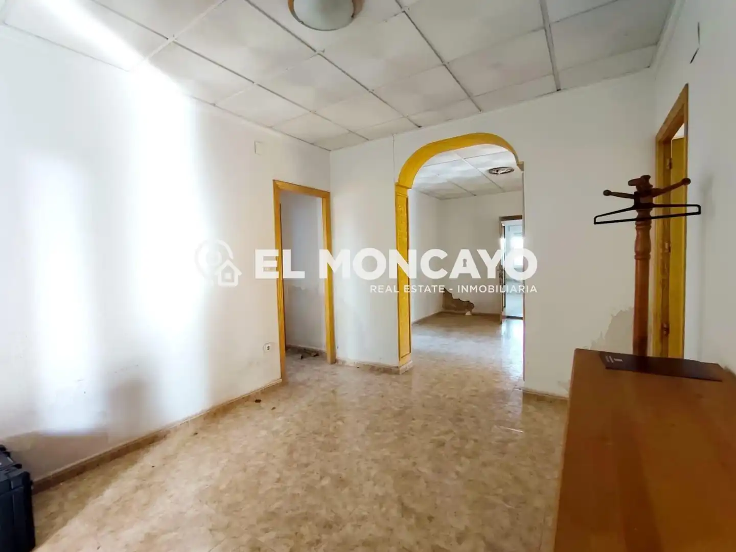 Sala d'estar de Casa o xalet en venda en Elche / Elx amb Aire condicionat, Calefacció i Jardí privat