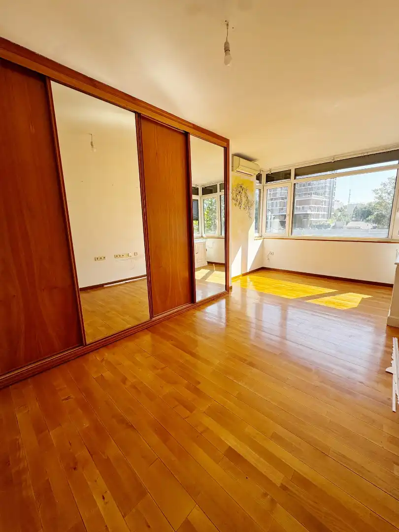 Schlafzimmer von Wohnung zur Miete in Madrid mit Klimaanlage, Ofen und Waschmaschine