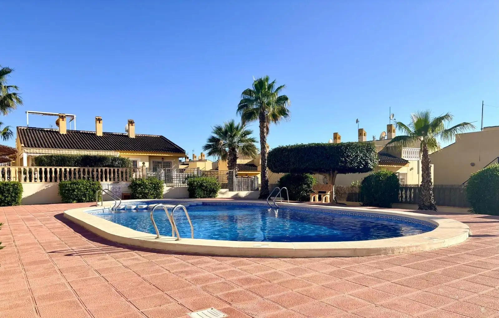Piscina de Casa o chalet en venta en Benijófar con Aire acondicionado, Jardín privado y Terraza